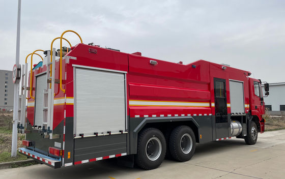 Professional Heavy Rescue Fire Trucks 6X4 10000L With Water And Foam