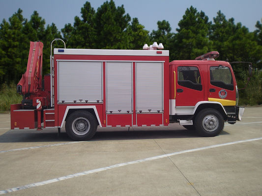 ISUZU Diesel Light Rescue Fire Truck 4X2 177kw With 5 Ton Crane