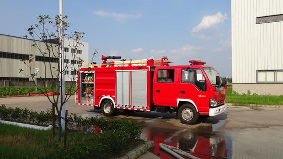 ISUZU Fire And Rescue Vehicles Foam Powder Combination For Emergency Fire Fighting