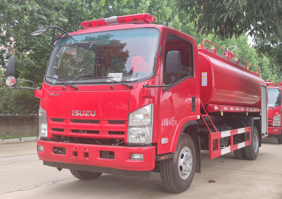 8t 물 탱크를 가진 ISUZU 190HP 산불 소방차 4x2 빨간색
